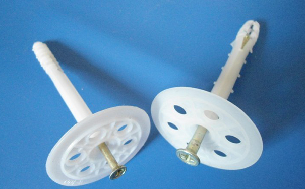 外墻保溫板一平米多少個釘?