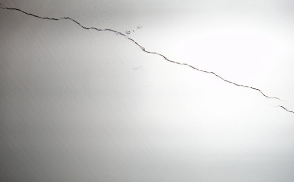 內(nèi)墻面開裂如何修補?(處理方法)