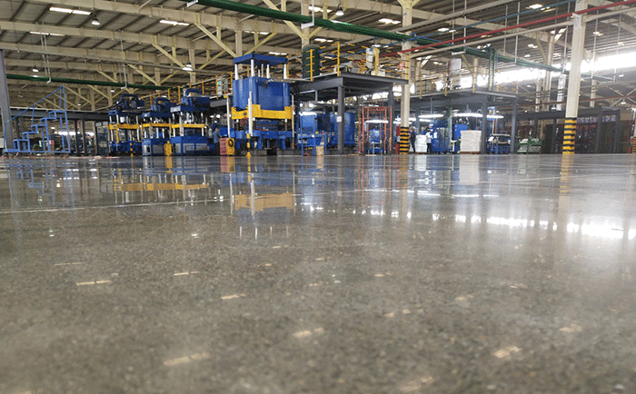 大型工廠車間固化地坪效果圖.png