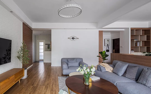 裝修刷乳膠漆要注意哪些事項(xiàng)?(實(shí)用干貨)