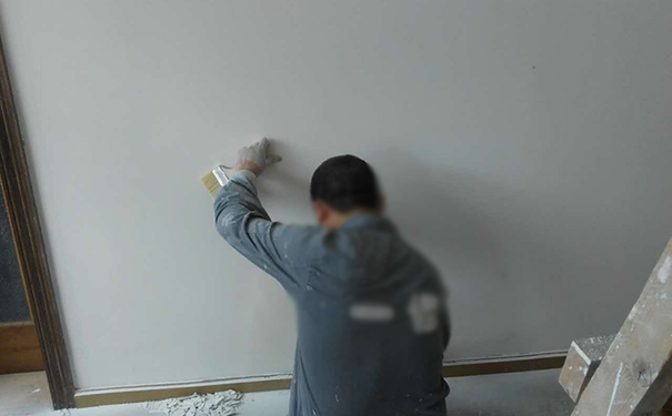 刷墻漆包工包料多少錢一平米？【2023最新報(bào)價(jià)】