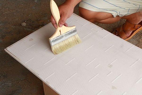 瓷磚背膠有甲醛嗎?來(lái)自專業(yè)權(quán)威人士的解答!