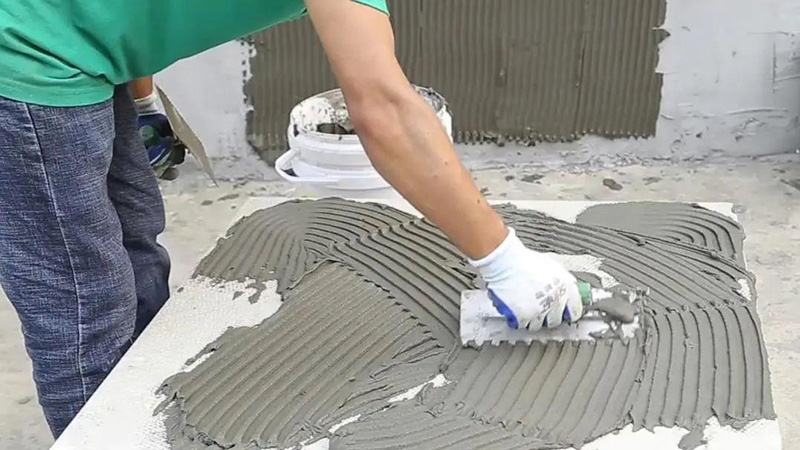 貼瓷磚用水泥好還是瓷磚膠好?