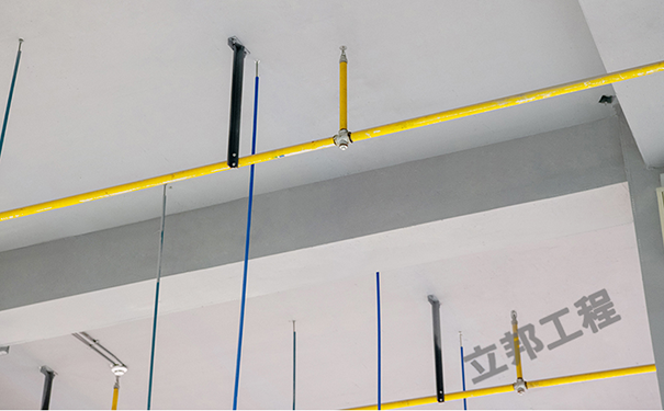 很多工程項(xiàng)目為什么要用無機(jī)涂料施工?