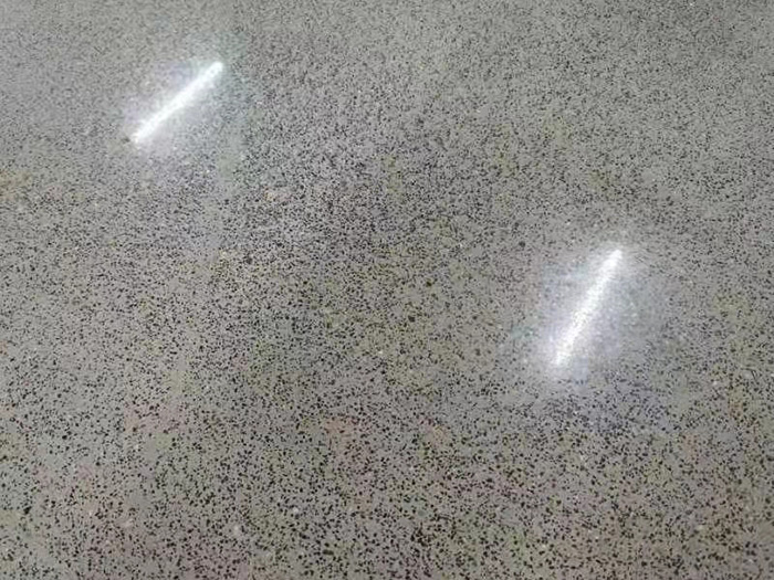 固化劑地坪施工多少錢一平方?